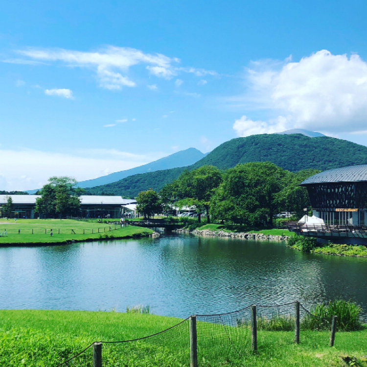 軽井沢の風景とPerfumagic軽井沢店